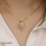 گردنبند زنانه استیل مدل گل طلایی