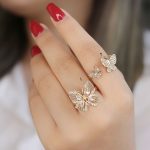 انگشتر زنانه وای اس ایکس فری سایز مدل پروانه طلایی نگین دار