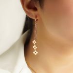 گوشواره آویز زنانه وای اس ایکس مدل گل