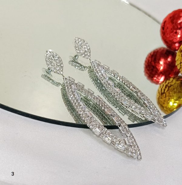 گوشواره زنانه میخی نگین دار مجلسی کد MZ-289 - Image 3
